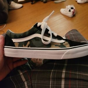 Vans camo shoes